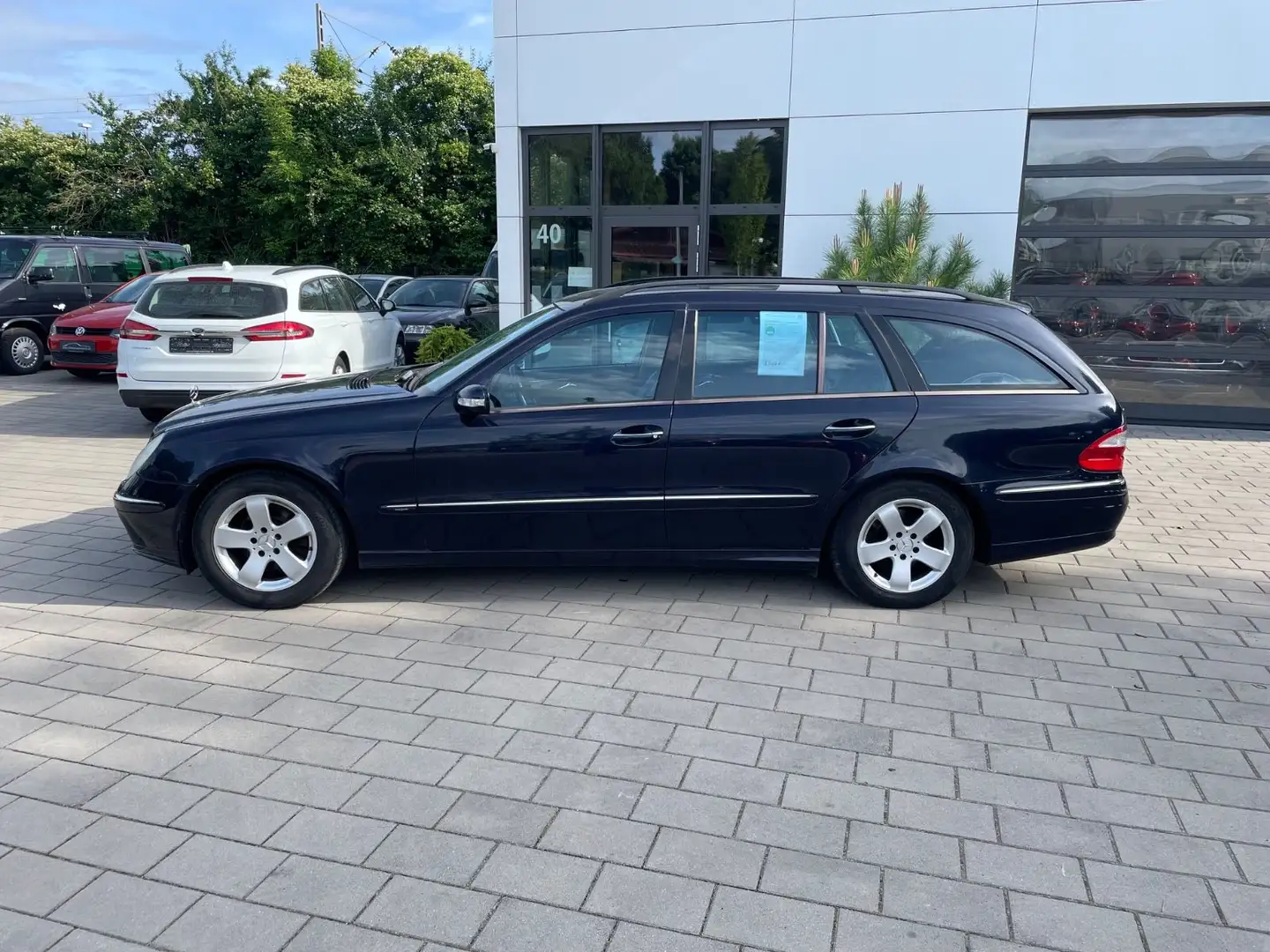 Mercedes-Benz E 200 T Kompressor Avantgarde Navi 6-Gg TÜV 2-26 Mavi - 2