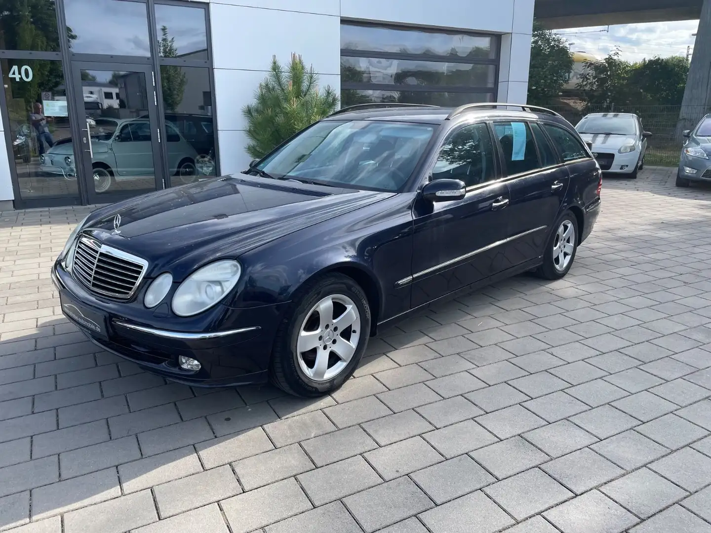 Mercedes-Benz E 200 T Kompressor Avantgarde Navi 6-Gg TÜV 2-26 Mavi - 1
