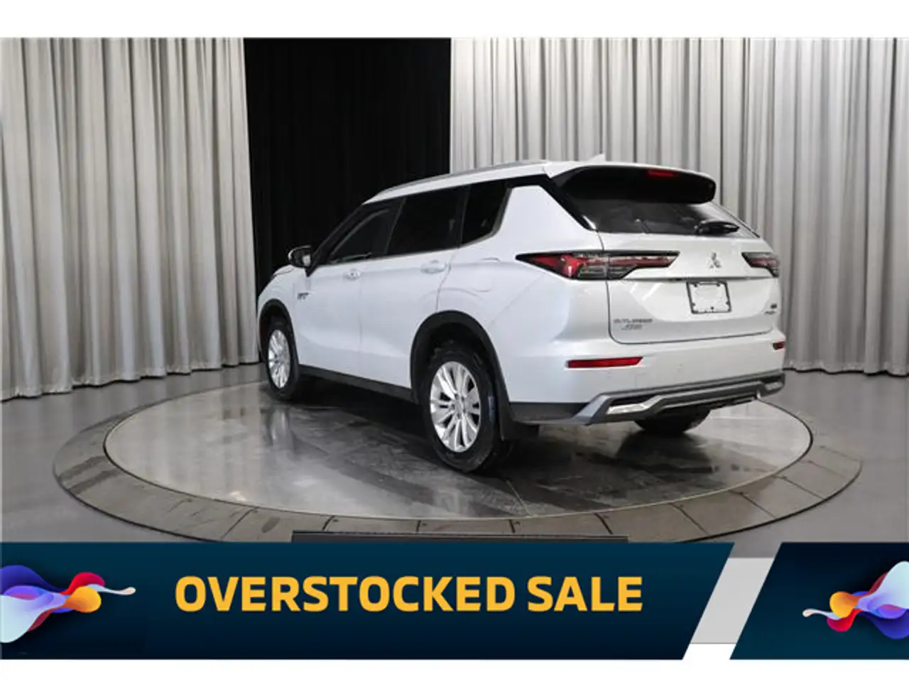 Mitsubishi Outlander photo Mitsubishi Outlander
