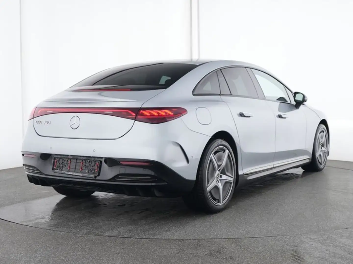 Mercedes-Benz EQE 300 Edition AMG Premium Airmatic+4xSitzheiz. Silber - 2