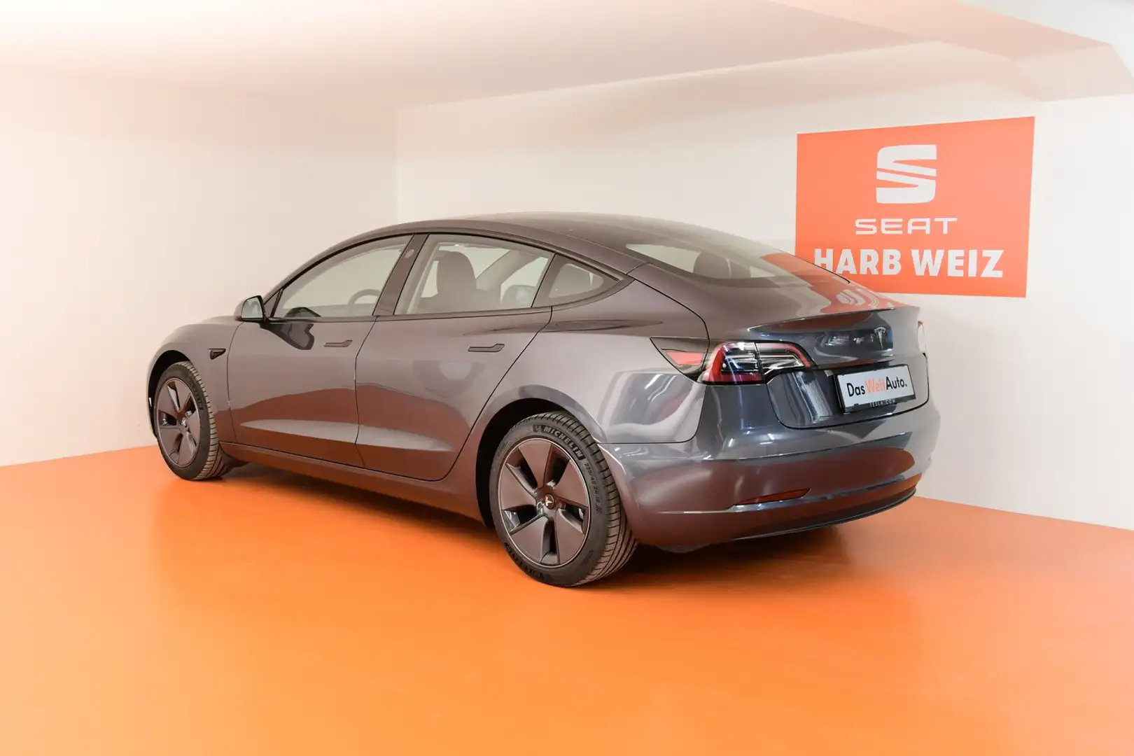 Tesla Model 3 Long Range AWD 75kWh Silber - 2