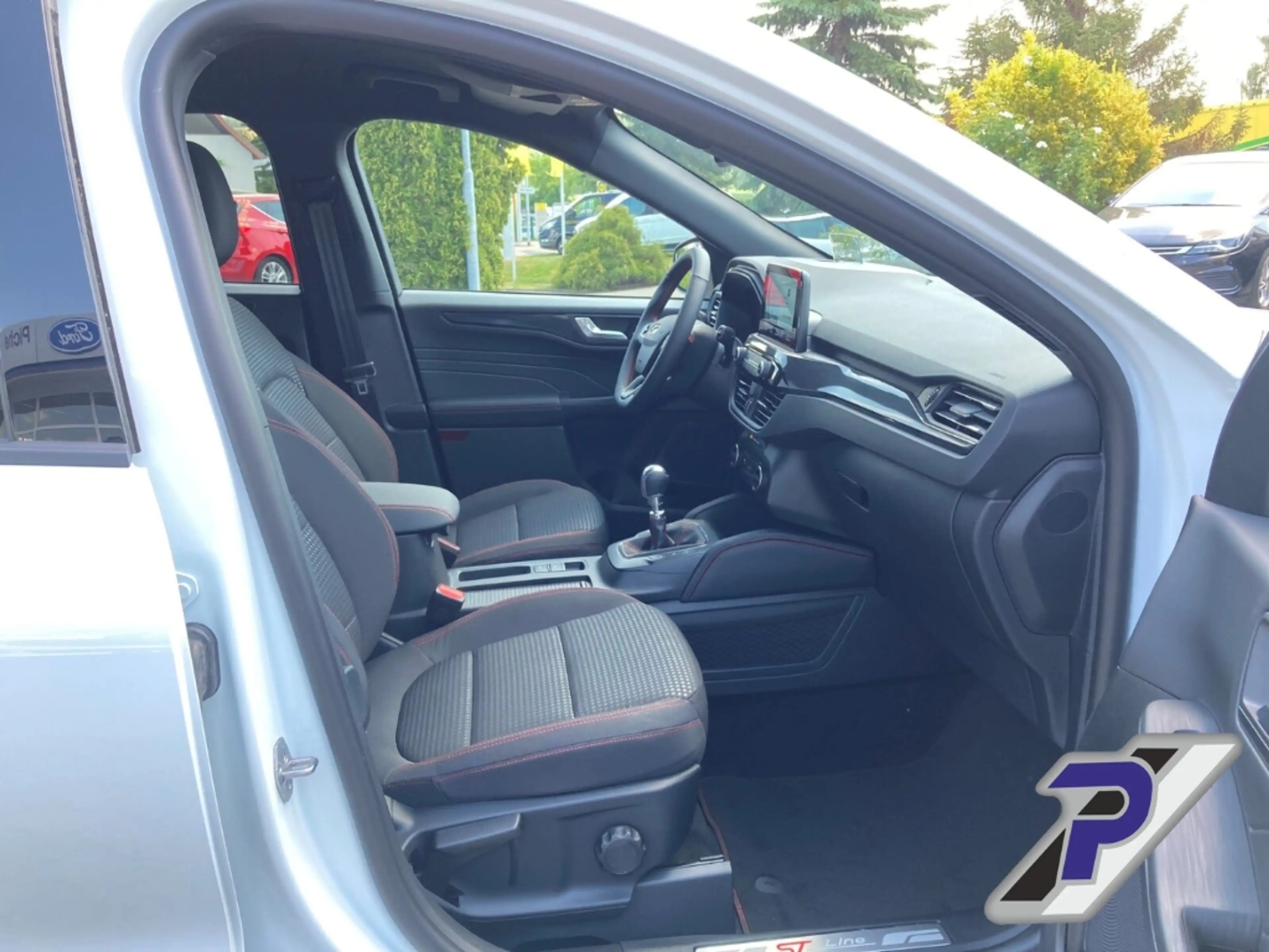Ford Kuga ST-Line Navi HUD LED KURVENLICHT ACC ELEK:HECKKLAP — photo 14