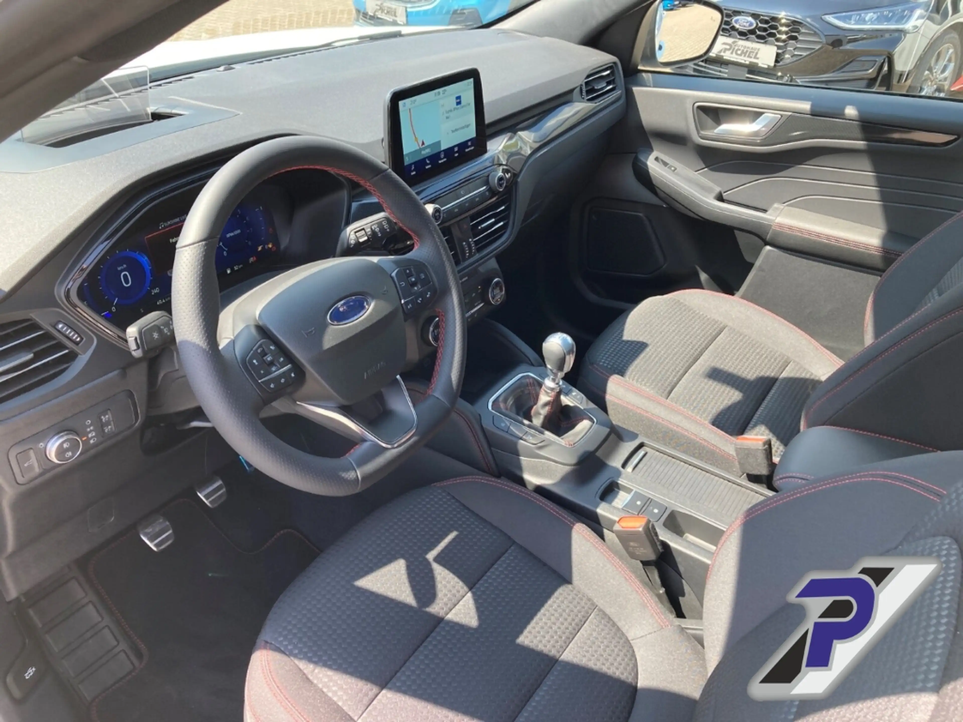 Ford Kuga ST-Line Navi HUD LED KURVENLICHT ACC ELEK:HECKKLAP — photo 11