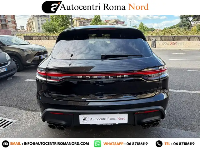 Porsche Macan view 4