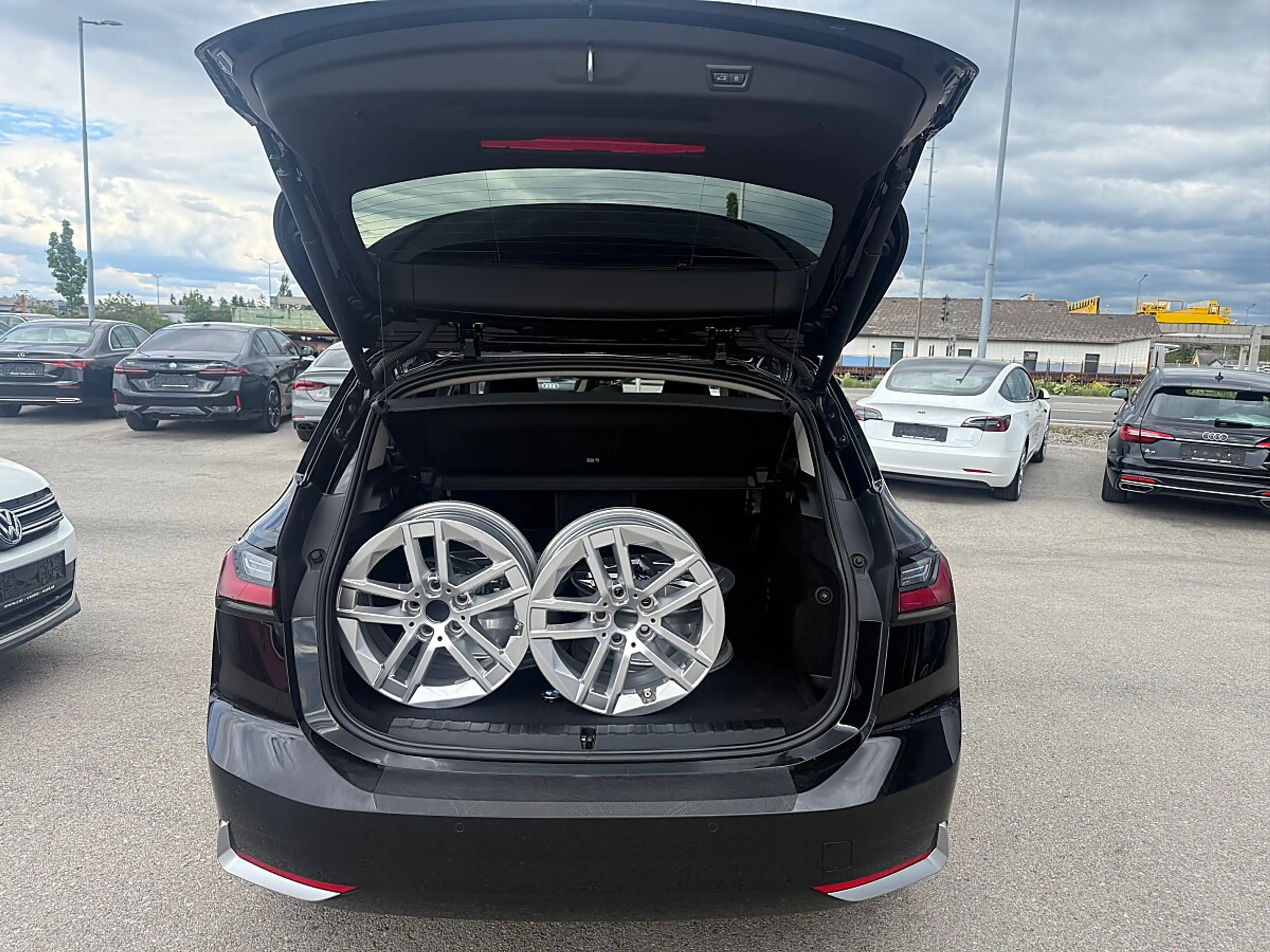 BMW 220 i Active Tourer 48 V Aut. — photo 15