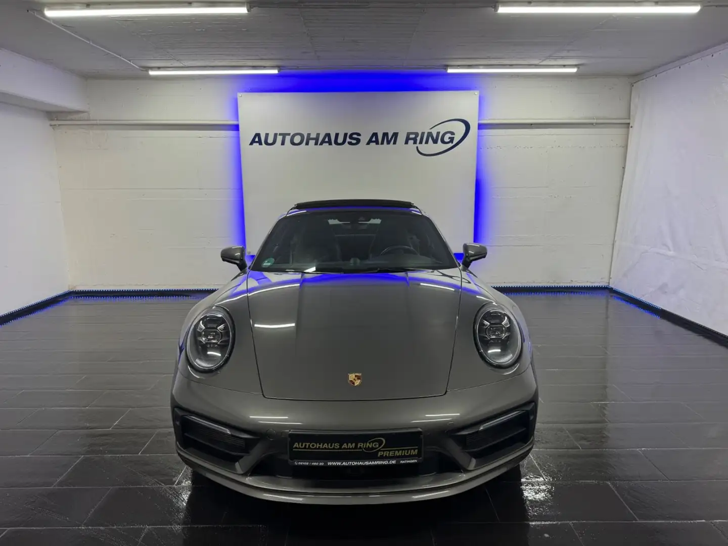 Porsche 992 APPROVED:02/2027 CHRONO 360° MEMORY PANO DAB Grau - 1