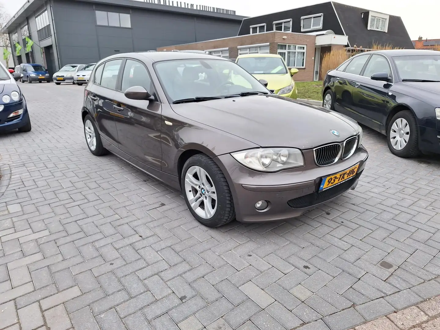 BMW 118 1-serie 118i High Executive / Nette auto / Zeer go Brown - 2