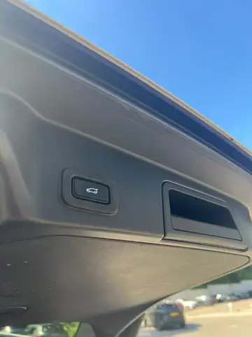 Land Rover Range Rover Evoque view 12