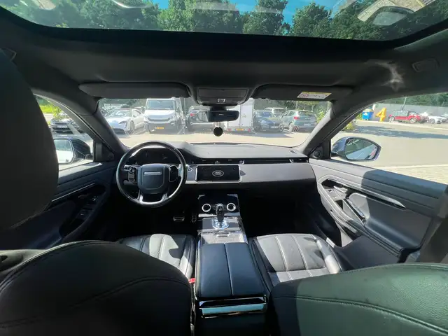Land Rover Range Rover Evoque view 2