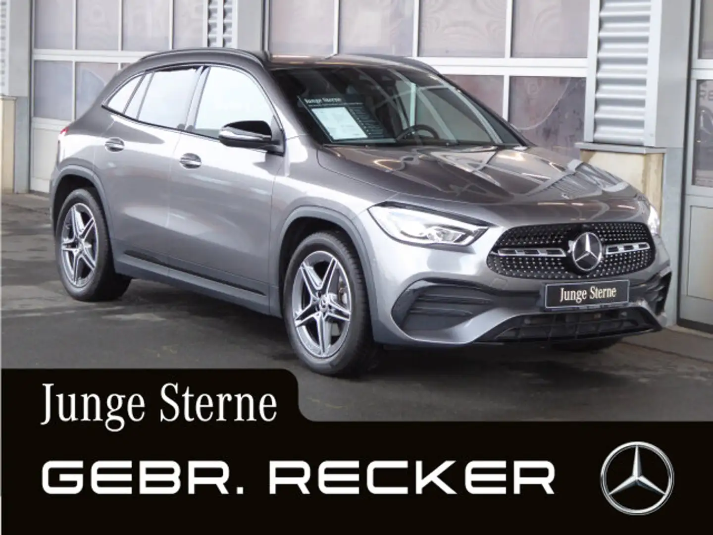 Mercedes-Benz GLA 200 GLA 200 AMG Night AHK LED Navi DAB Augm.-Real. Gris - 1