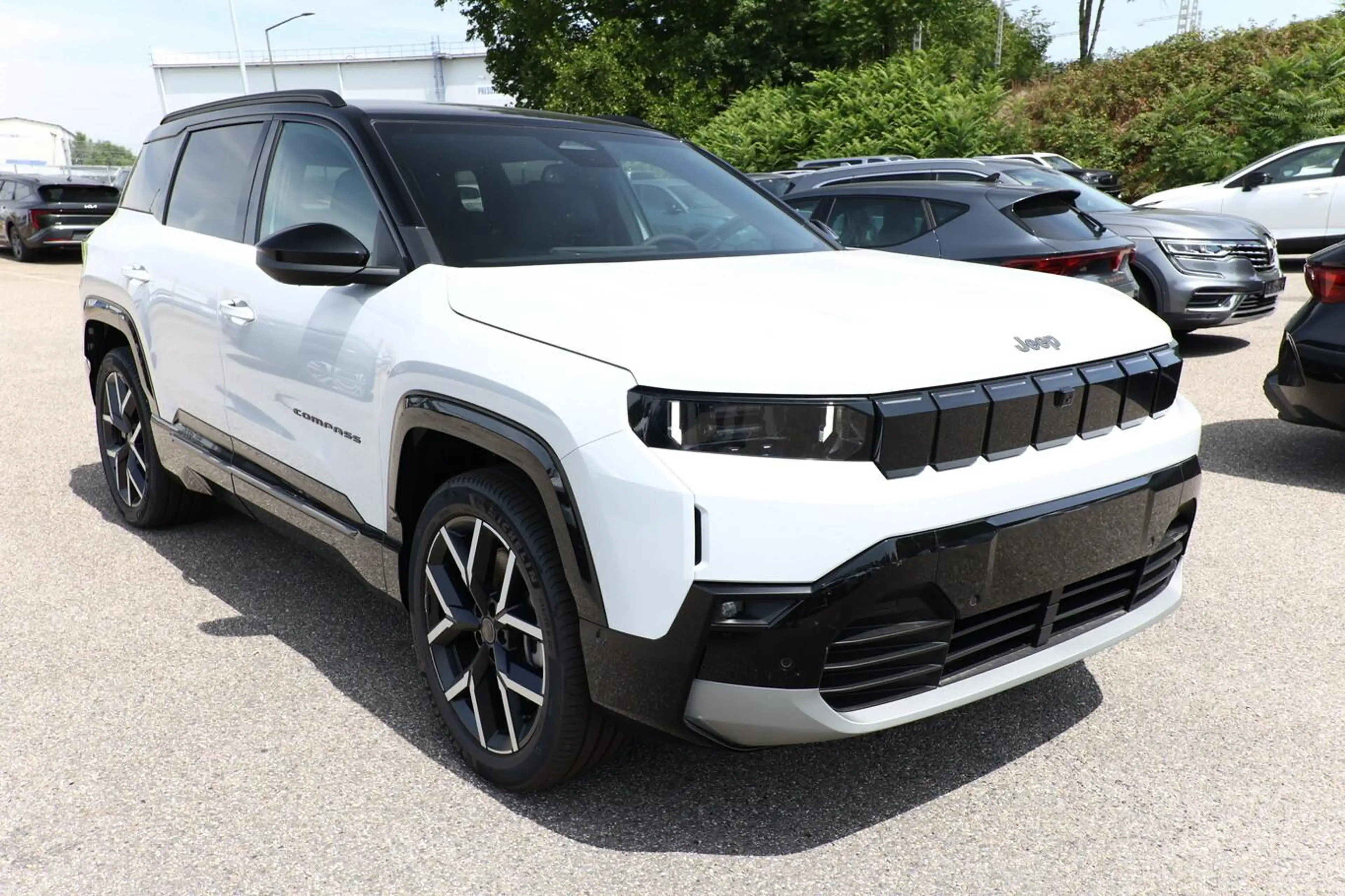 Jeep Compass First Edition 74kWh Nav HUD Focal Matrix 157 kW... — photo 2