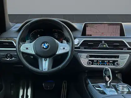 Annonce voiture d'occasion BMW 740 - CARADIZE