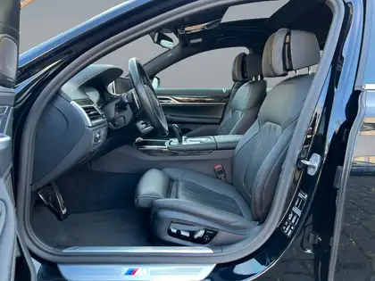 Annonce voiture d'occasion BMW 740 - CARADIZE