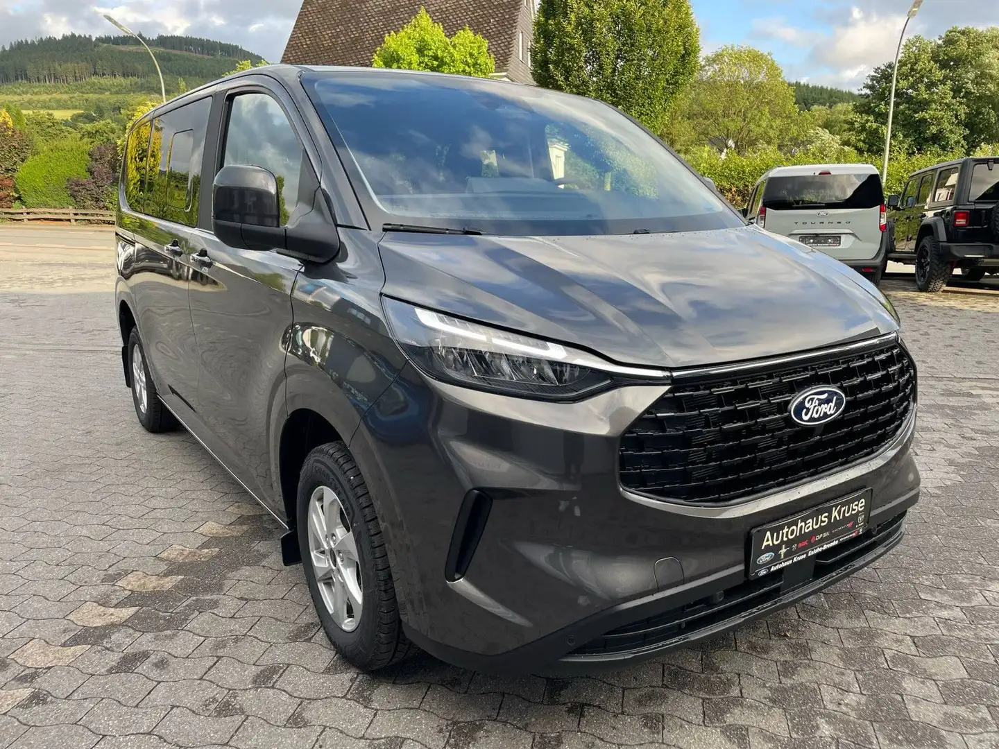 Ford Tourneo Custom 2.0 EcoBlue 100kW 320 L1 Trend Gris - 2