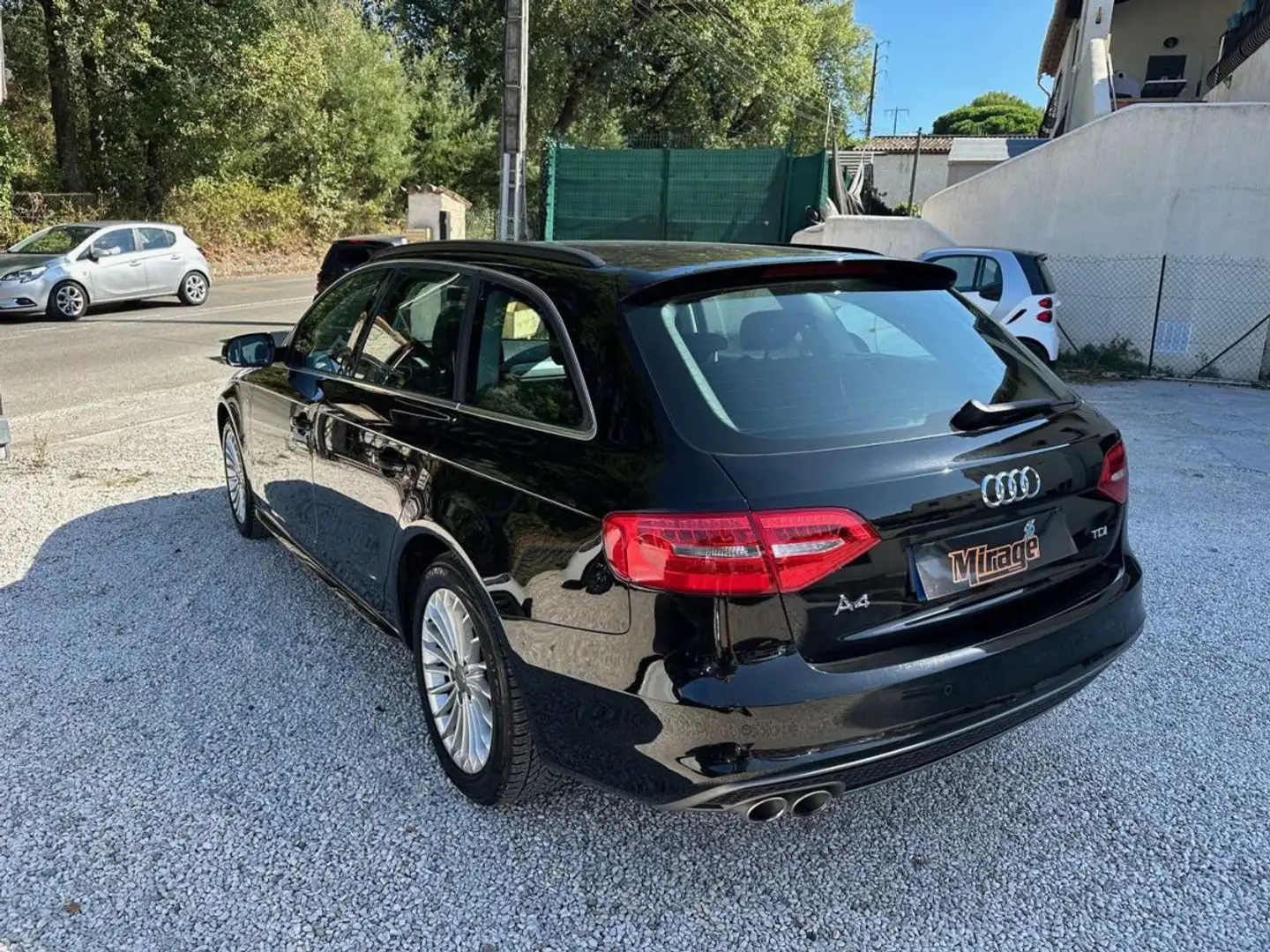 Audi A4 AUDI A4 IV (2) AVANT 2.0 TDI 150 S LINE MULTITRONIC Noir - 2