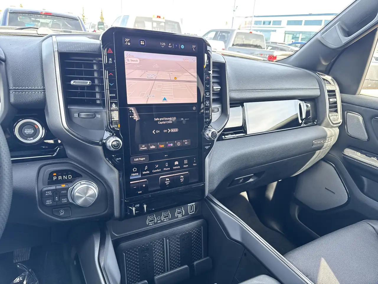 RAM 1500 снимка RAM 1500