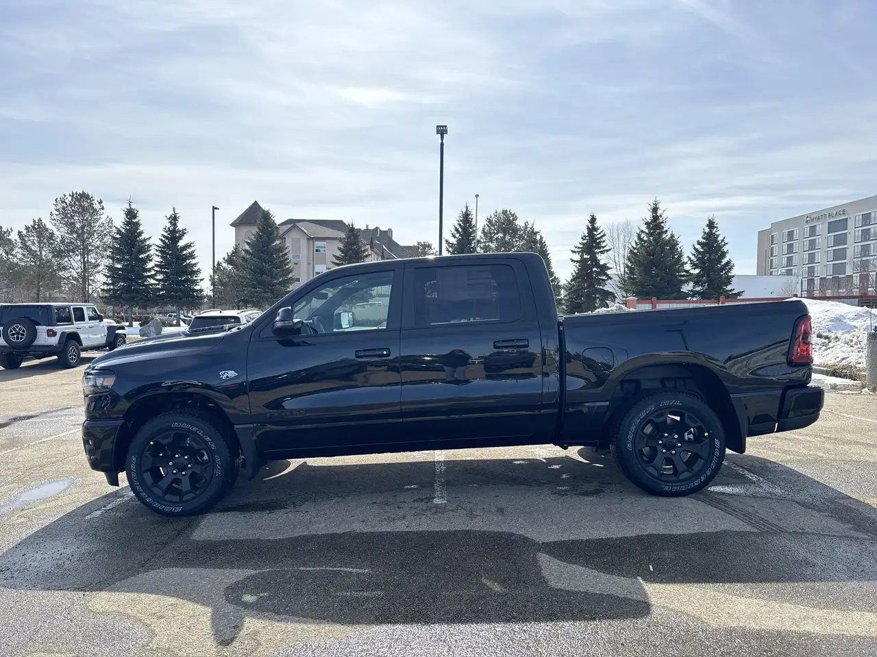 RAM 1500 снимка RAM 1500