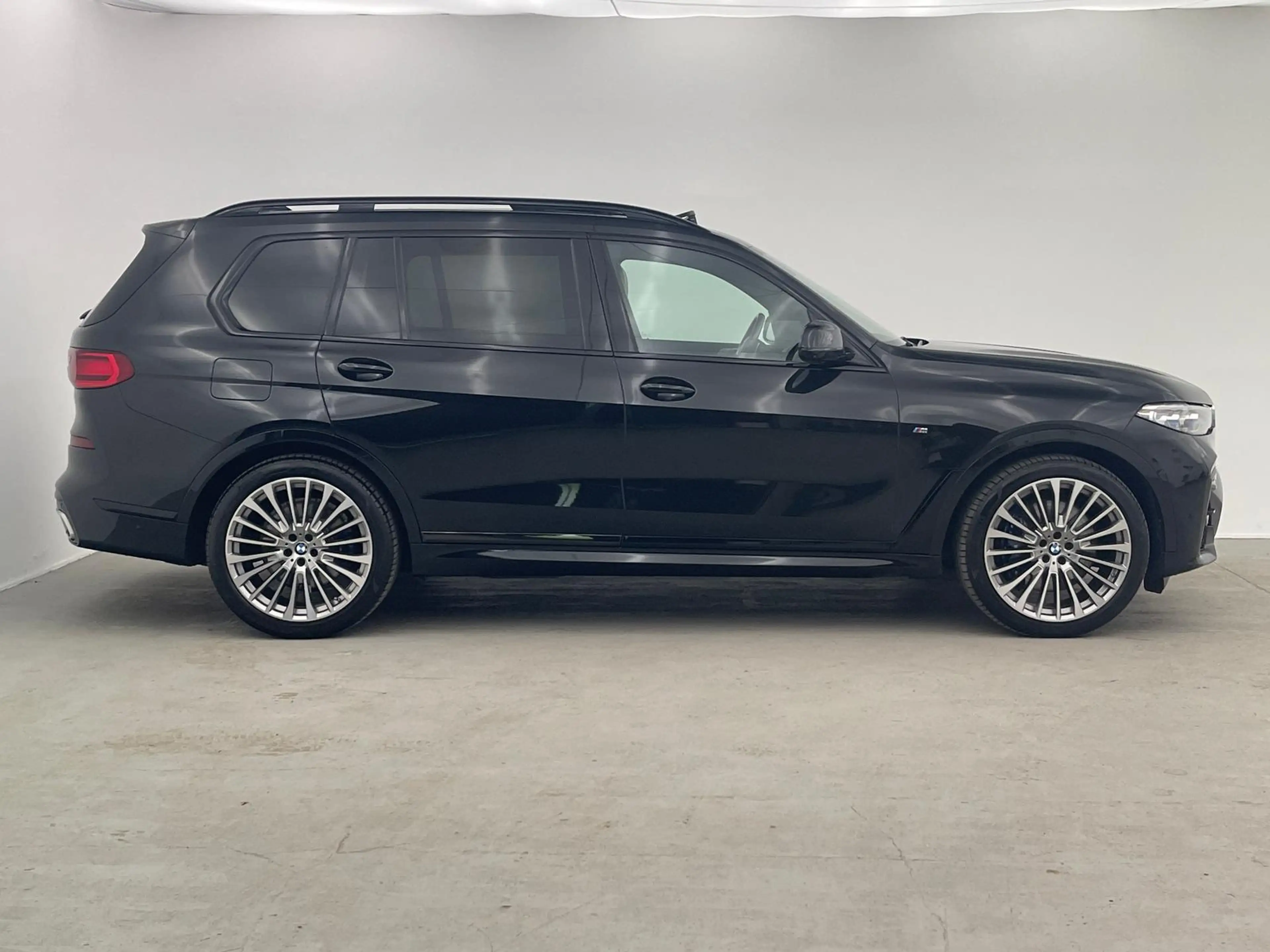 BMW X7 xDrive 40 d M Sport SKY*PANO*AHK*HUD*MASSAGE* — photo 7