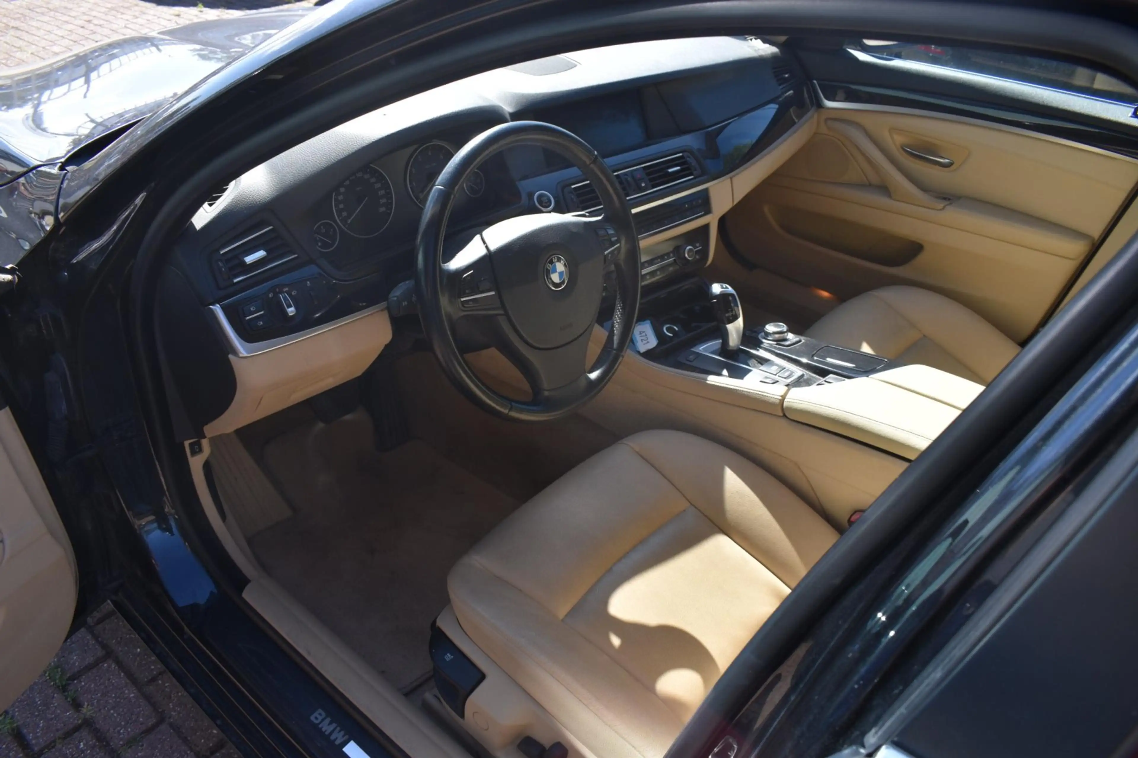 BMW 528 5-serie Touring 528i Executive — photo 12