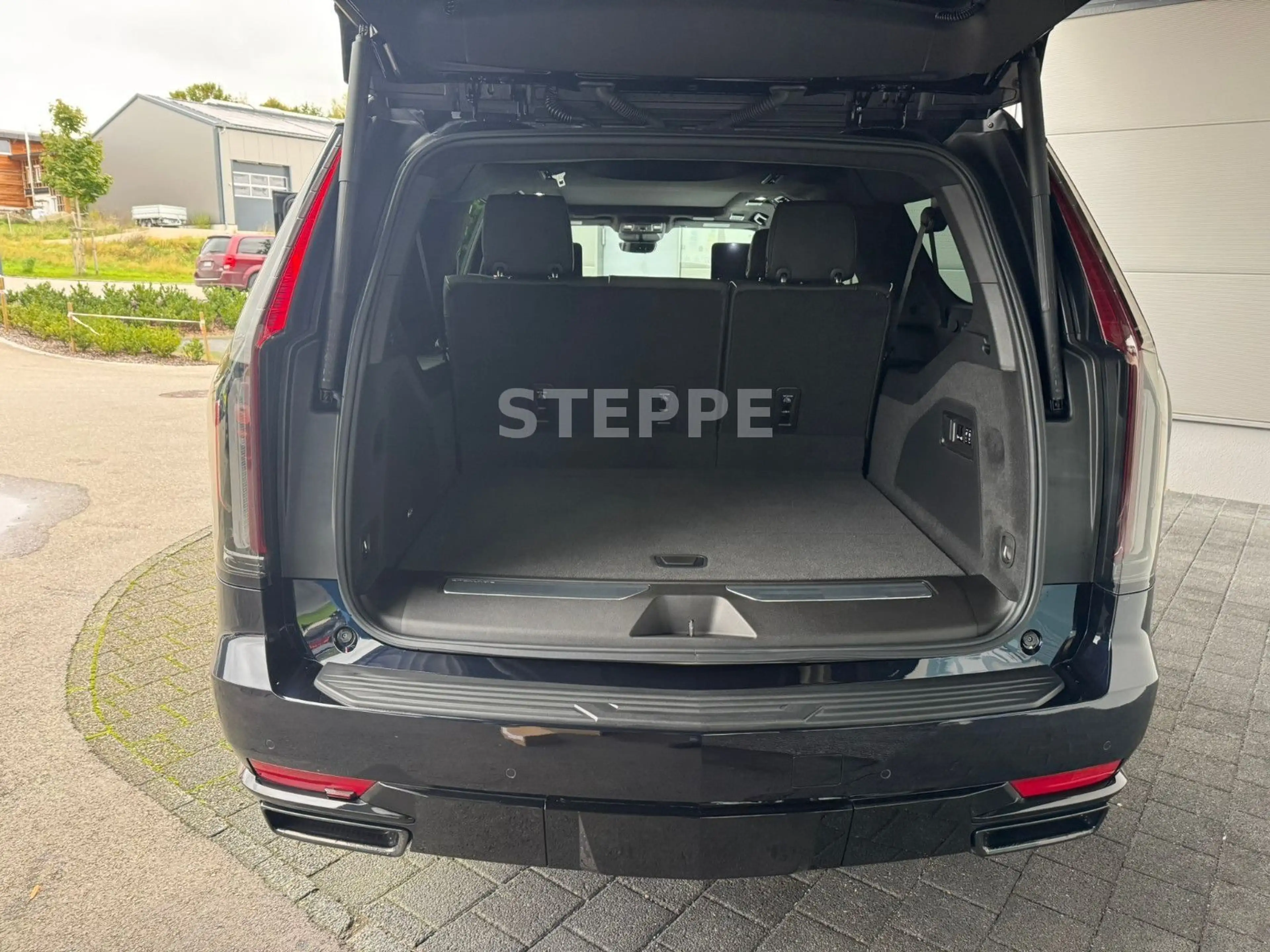 Cadillac Escalade 6.2 V8 ESV Sport Platinum EU-Navi AHK — photo 14