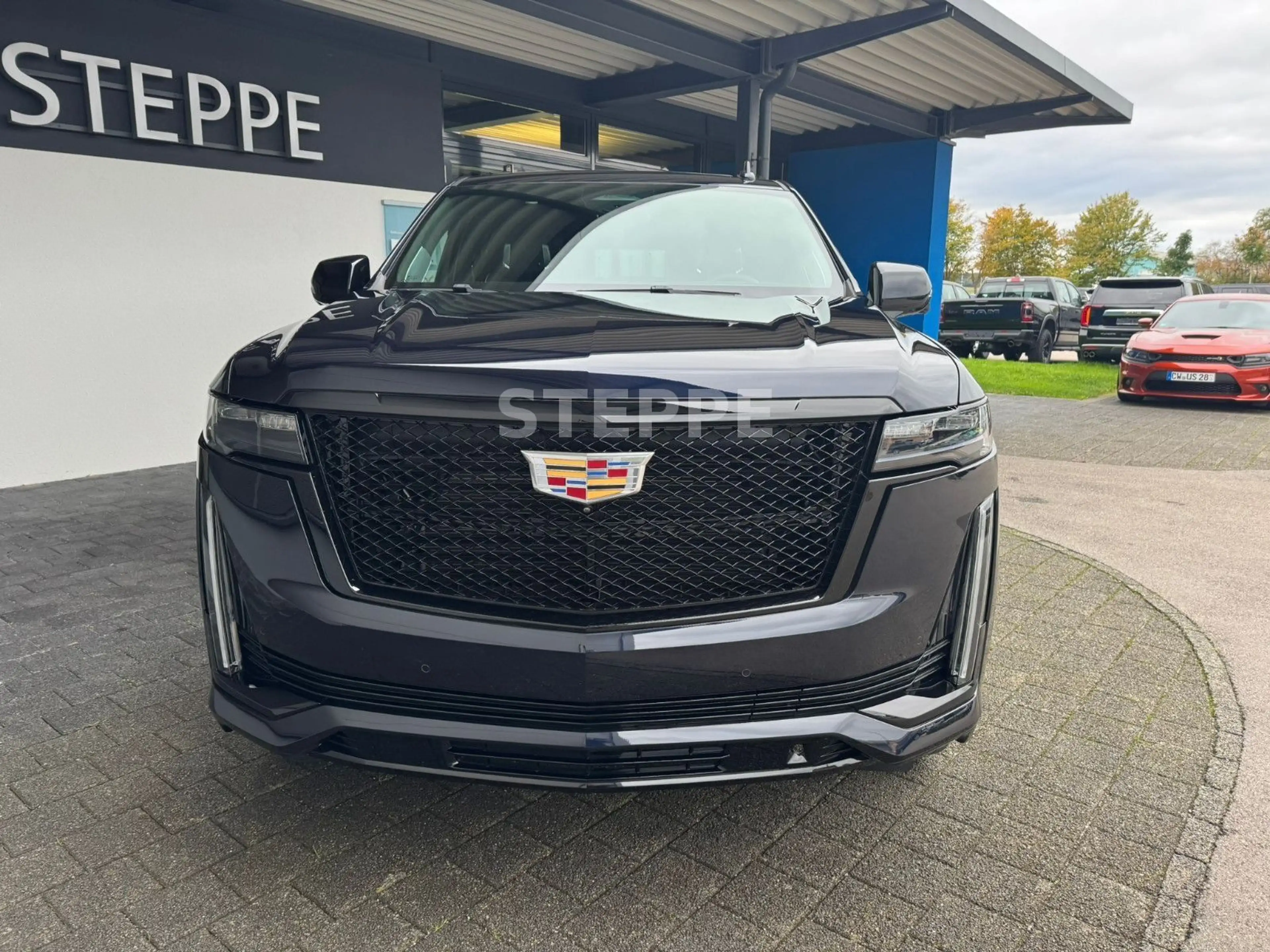 Cadillac Escalade 6.2 V8 ESV Sport Platinum EU-Navi AHK — photo 2