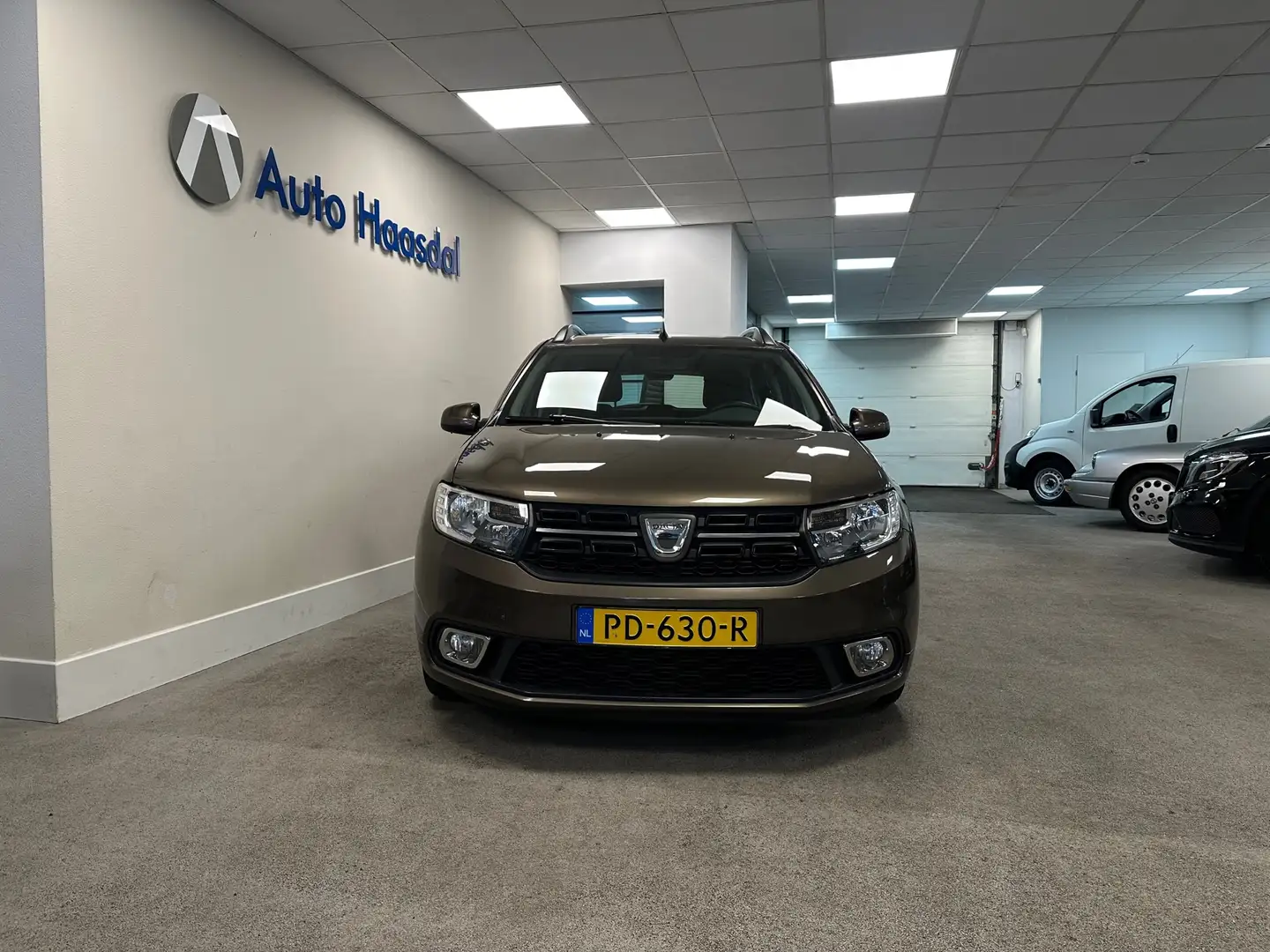 Dacia Logan MCV 0.9 TCe Laureate|1e EIGENAAR|CRUISE|CAMERA|NAV Brun - 2