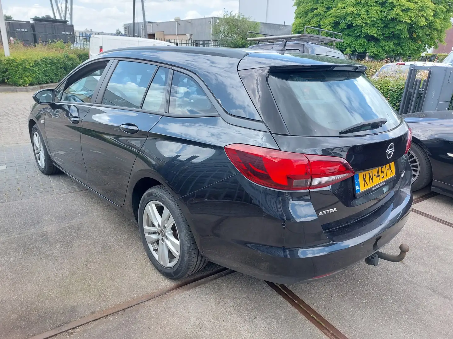 Opel Astra Sports Tourer 1.6 CDTI Edition MOTORPROBLEEM AIRCO Negro - 2