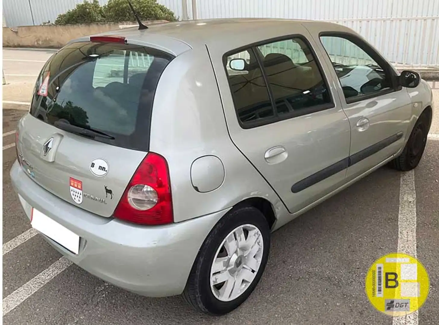 Renault Clio 1.5dCi Authentique Beige - 2