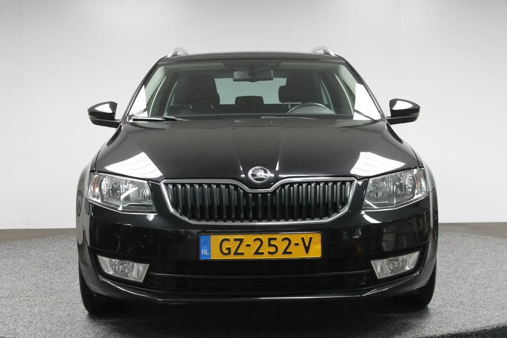 Skoda Octavia Combi 1.2 TSI Greentech Edition Businessline|Rijkl Schwarz - 2