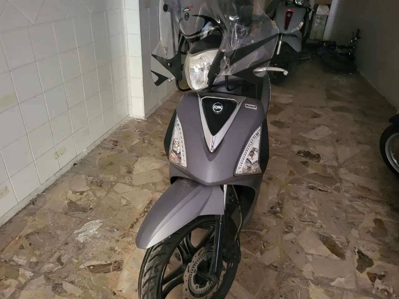 Sym Symphony 200