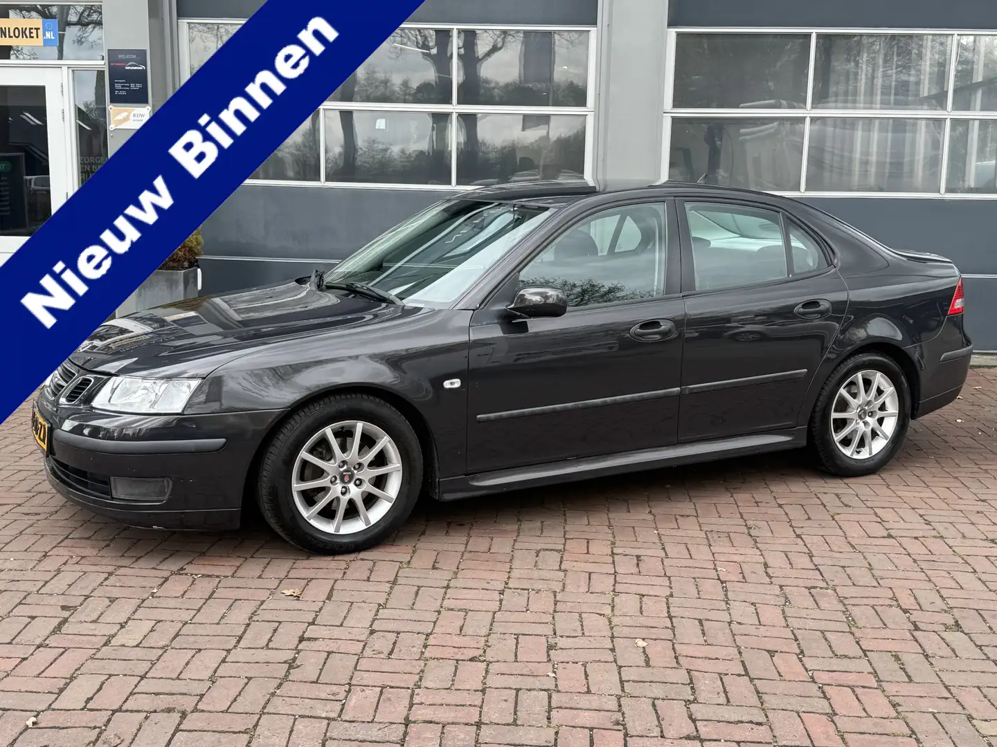 Saab 9-3 Sport Sedan 1.8t Linear Business Bj 2004 Yongtimer Zwart - 1
