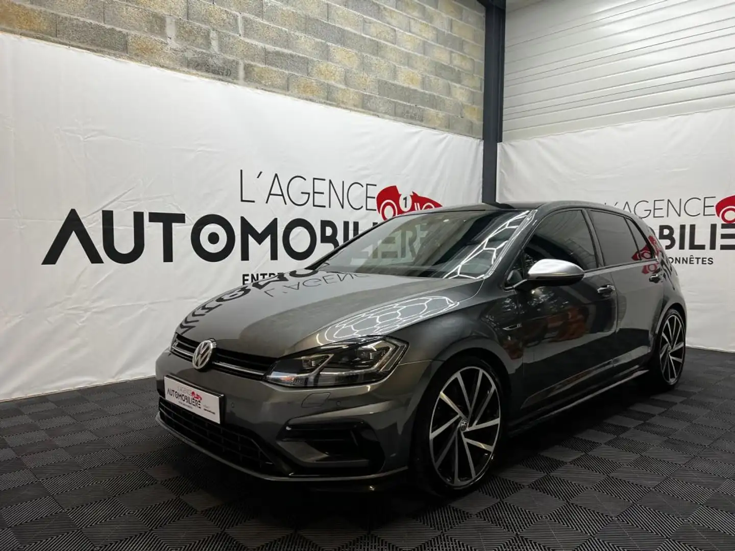 Volkswagen Golf VII R 310ch 2017 5 portes Gris - 1