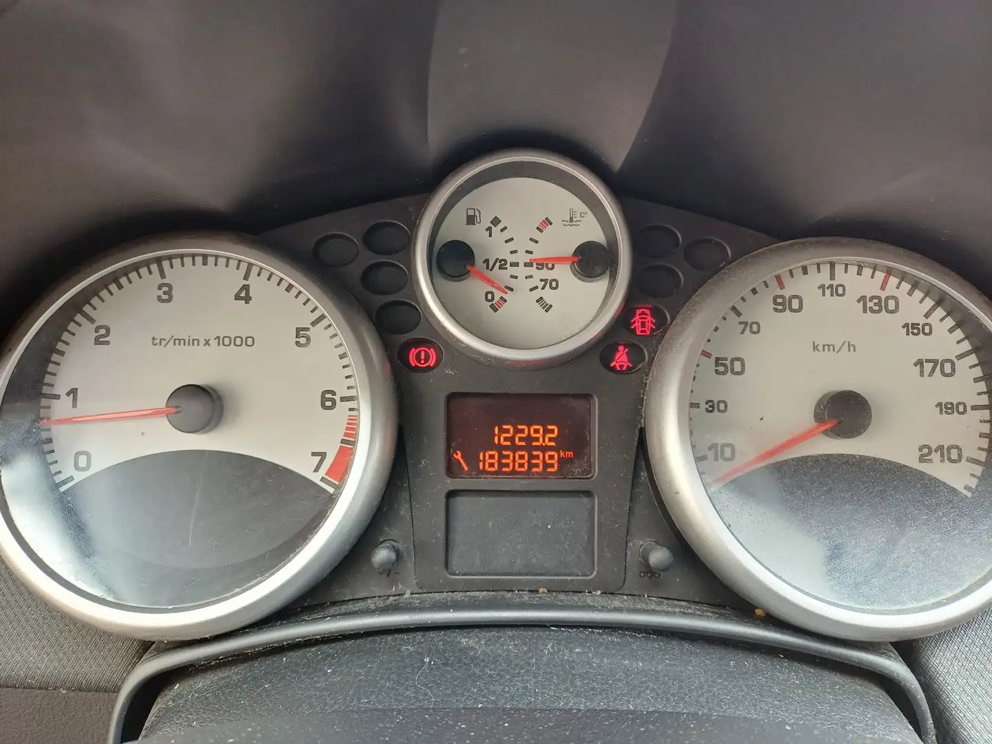 Peugeot 207 3p 1.4 vti 16v X-Line c/esp - 2