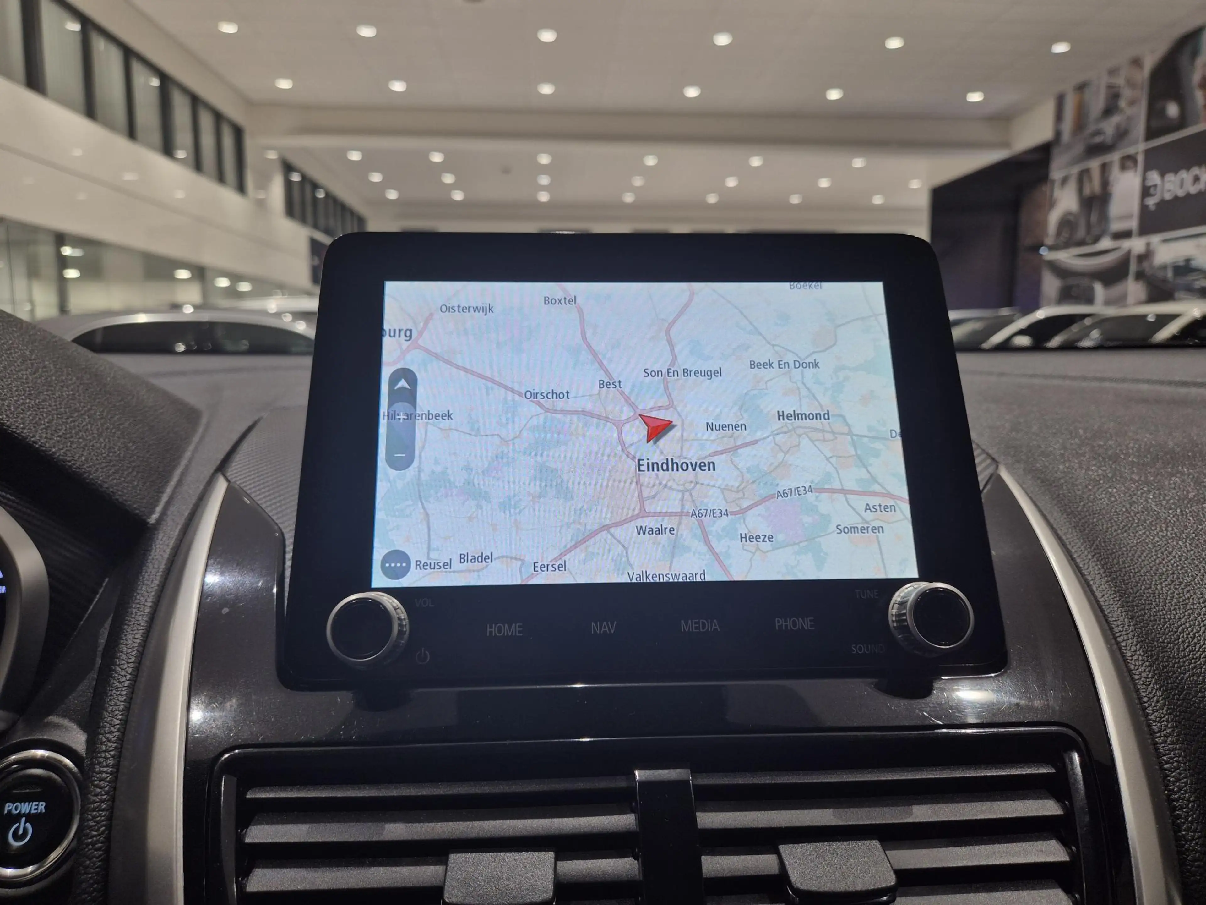Mitsubishi Eclipse Cross 2.4 PHEV Intense+ | Navigatie | Camera | Stoelverw — photo 11