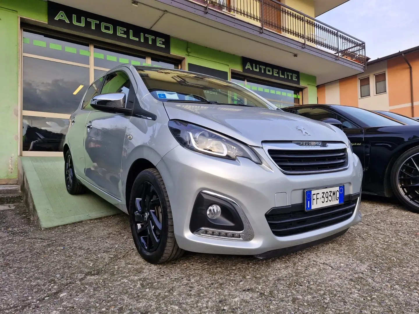 Peugeot 108 5p 1.0 vti 12v X Factor Kamera Post Solo 38000 Km Grigio - 1