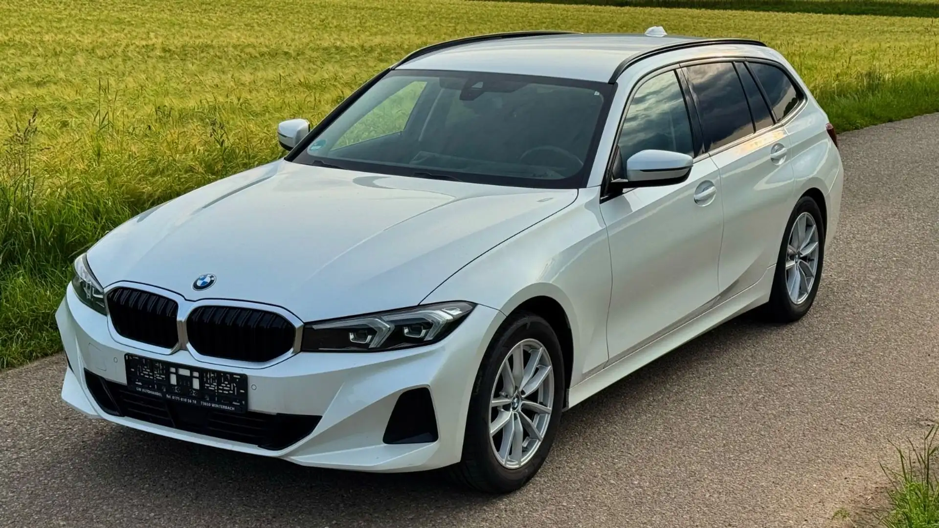BMW 318 Touring 318 iA AHK HUD LED E-Sitze NP 54.600 Weiß - 1