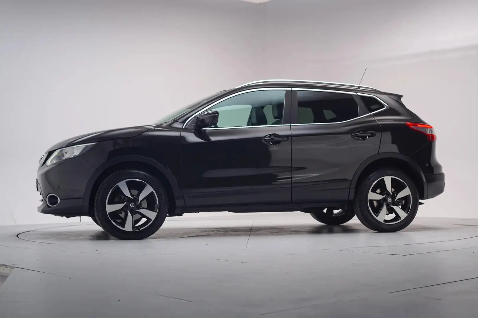 Nissan Qashqai 1.2 N-Vision[Panoramadak DAB+ radio Achteruitrijca Noir - 2
