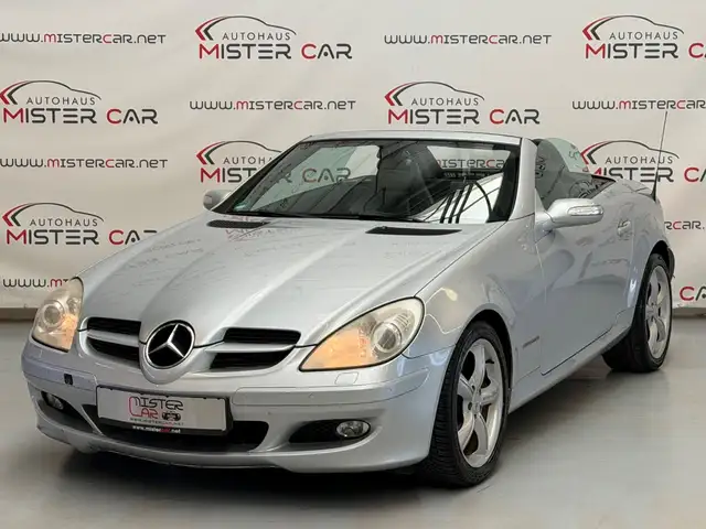 Mercedes-Benz SLK 200 Kompressor Aut NAVI/LEDER/PDC/SHZ/ALU