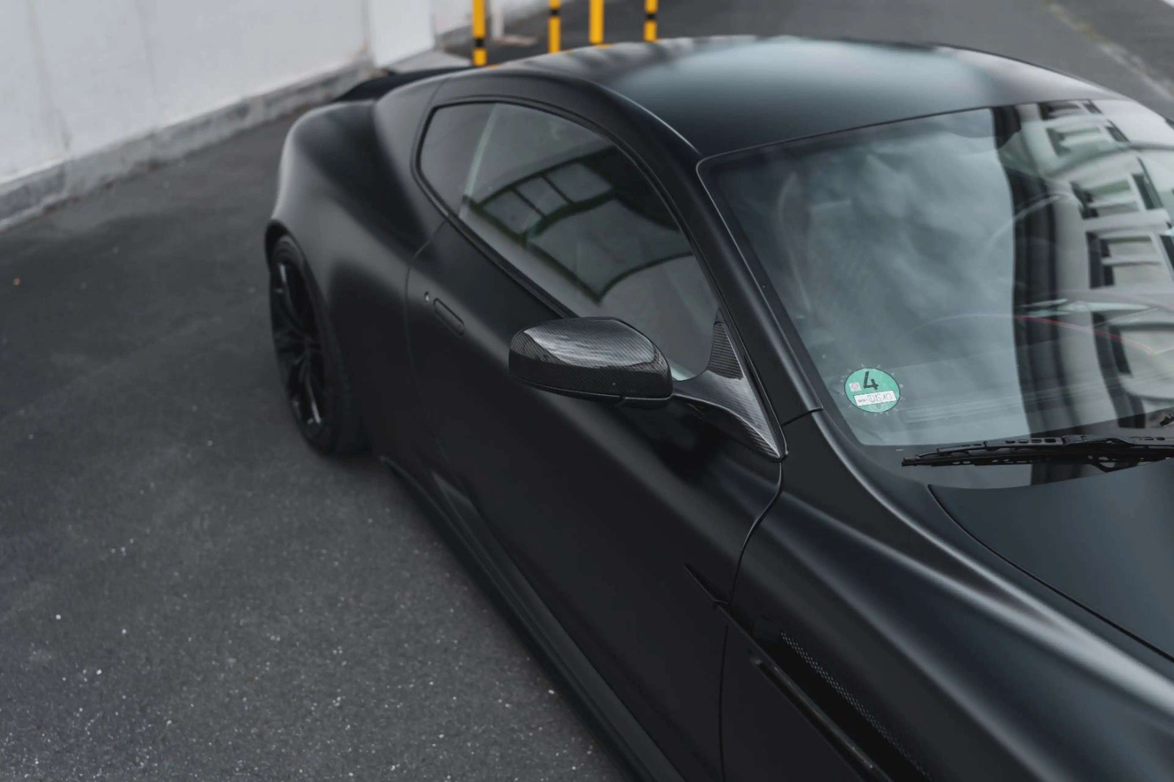 Aston Martin DBS 6.0 Touchtronic *Carbon / Unikat* — photo 5