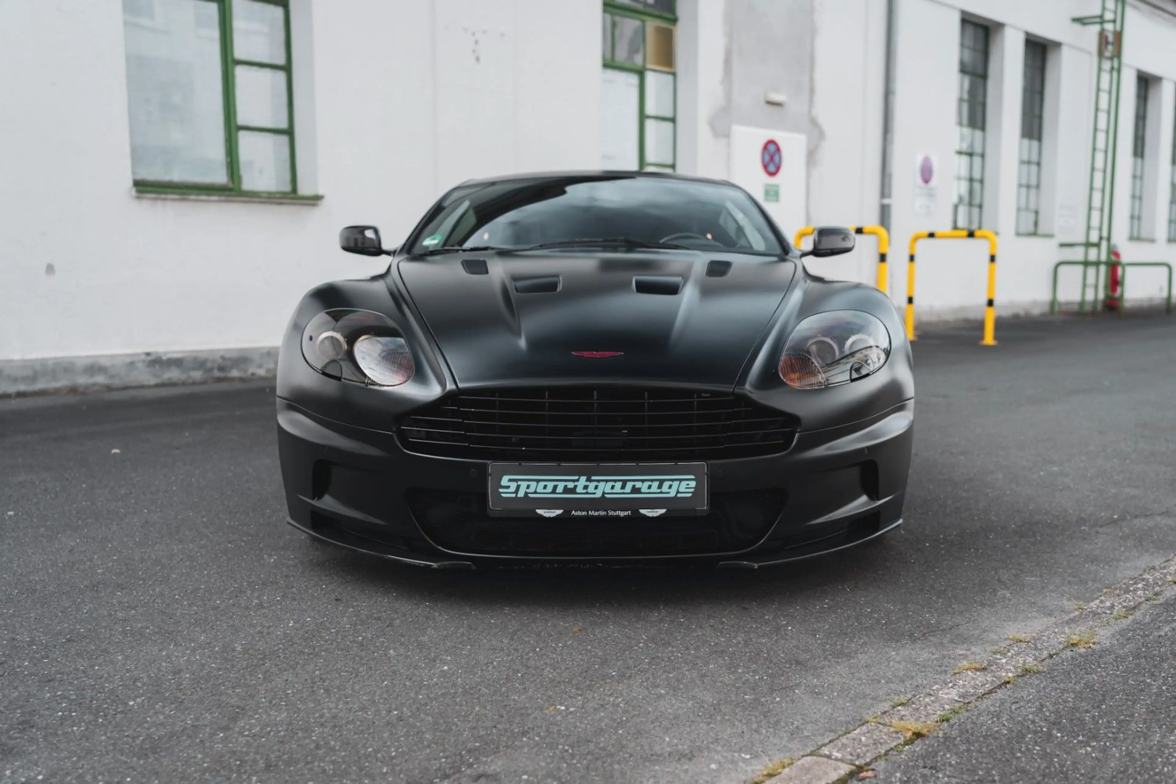 Aston Martin DBS 6.0 Touchtronic *Carbon / Unikat* — photo 9