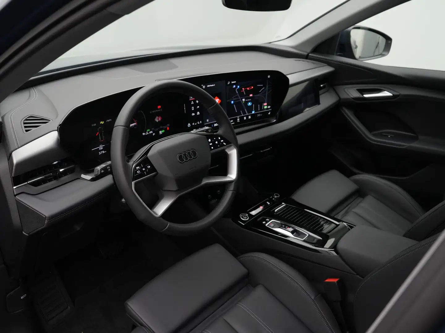 Audi Q6 e-tron Advanced edition 100 kWh 388 pk / S-Line | Blauw - 2