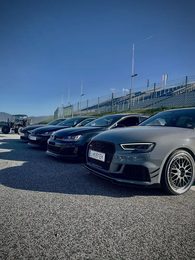 Audi RS3 2,5 TFSI quattro S-tronic - 1