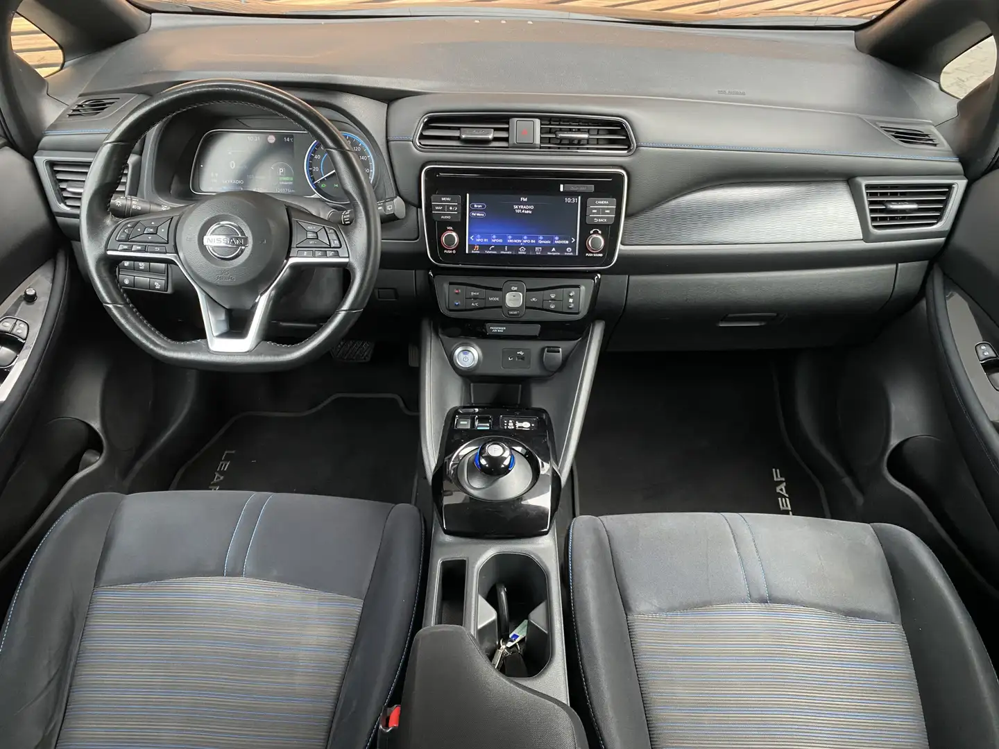 Nissan Leaf Acenta 40 kWh Lm-velgen / Camera / Navigatie Noir - 2