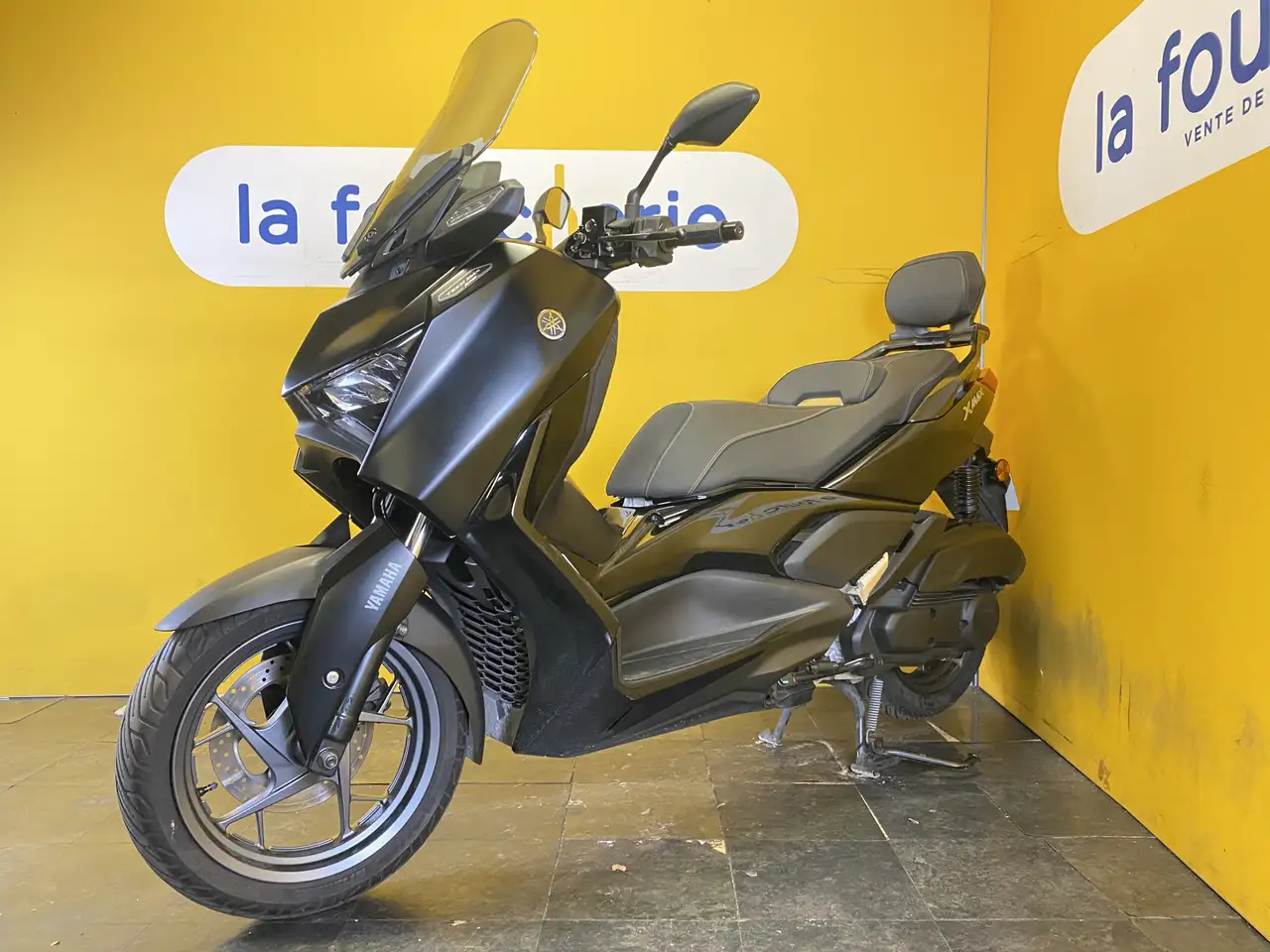 Yamaha X-Max 125