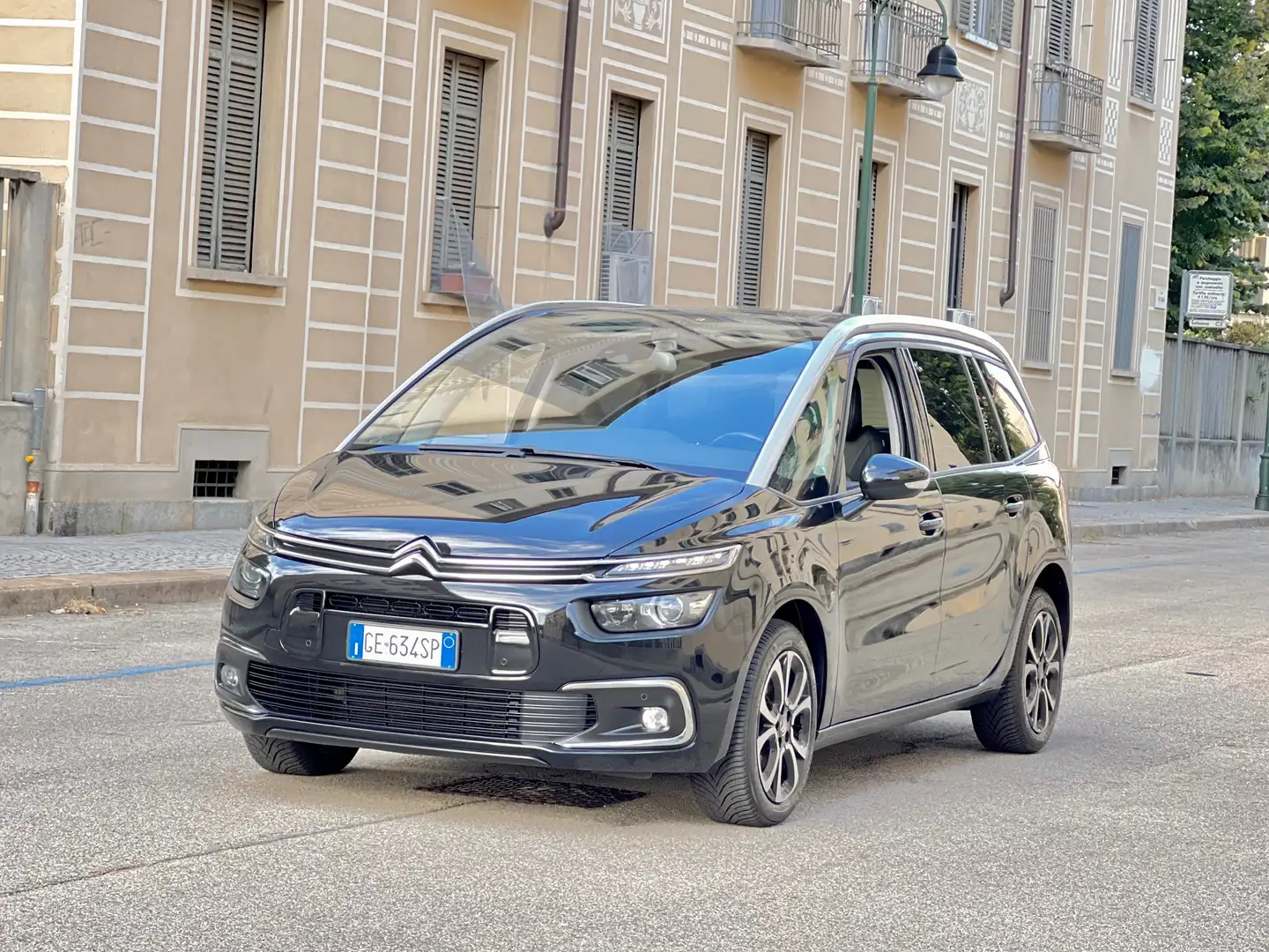 Citroen Grand C4 SpaceTourer 2.0 BlueHDi 163cv aut. EAT8 E6D 7Posti Shine Pack Schwarz - 1
