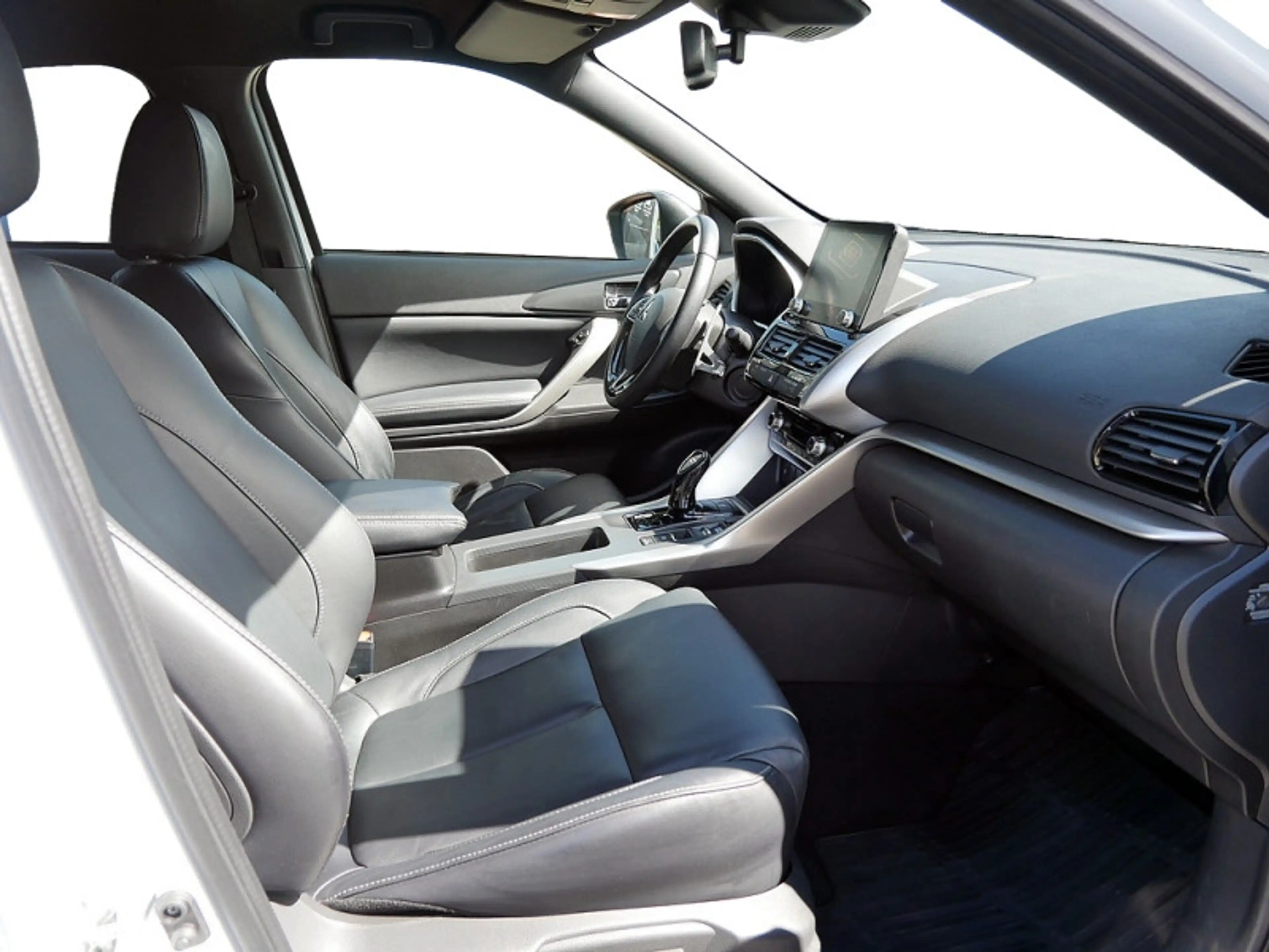 Mitsubishi Eclipse Cross 2.4 MIVEC TOP 360 DISTR KAMERA — photo 5