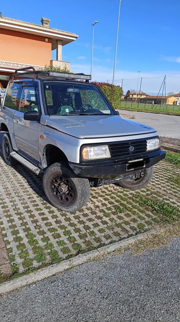 Suzuki Vitara 3p 1.6 JLX P.Pack - 2
