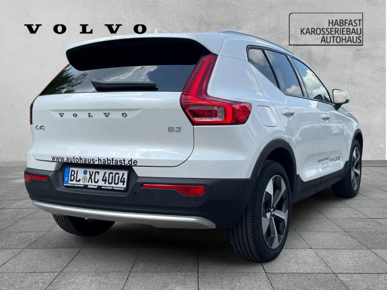 Volvo XC40 2025