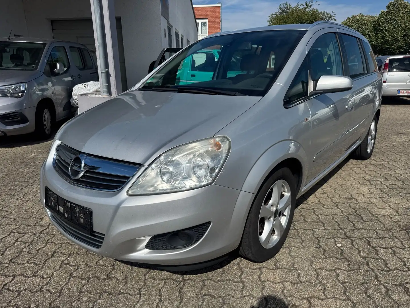 Opel Zafira B Edition/KLIMA/7-SITZER/70000KM ORIGINAL Silber - 2