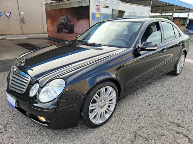 Mercedes-Benz E 220 220CDI Avantgarde Aut.